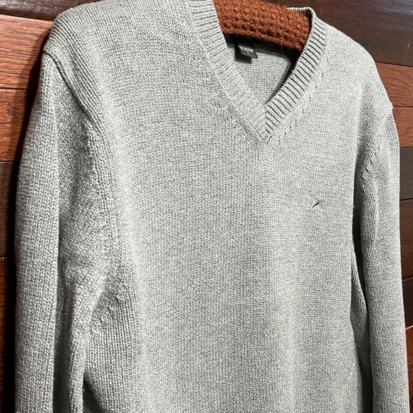 Eddie Bauer Stretchy V Neck Long Sleeve Light Gray Sweater - Picture 5 of 8